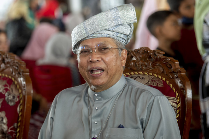 PerantiSiswa tablet roll-out expected to begin in July: Annuar