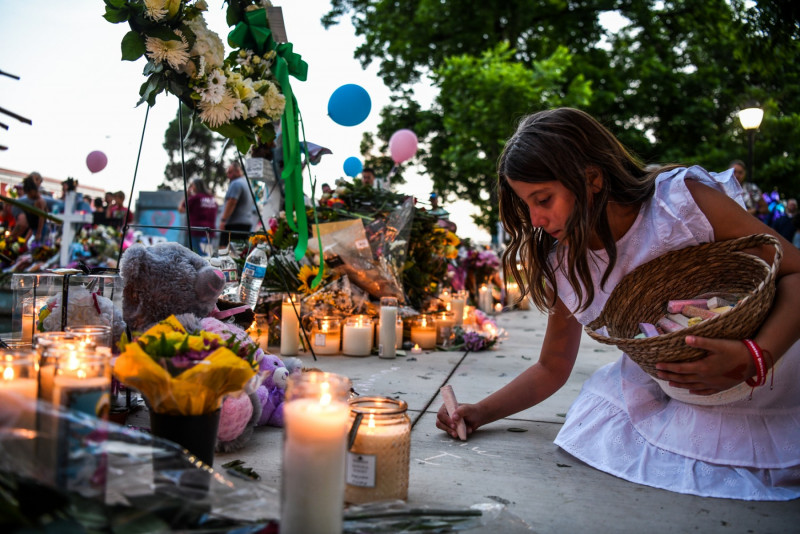 Police ‘wrong’ not to breach door during Texas shooting