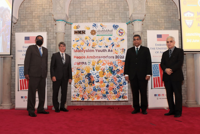 Initiative appoints 120 youths as peace ambassadors to combat radicalisation
