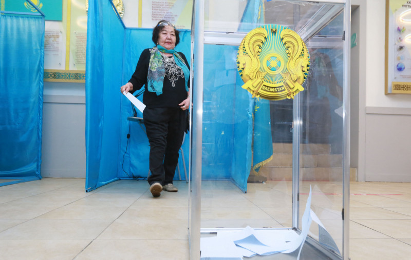 Kazakhstan overwhelmingly approves reforms to end strongman’s era