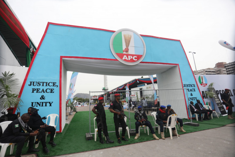 Nigeria’s ruling party picks 2023 presidential poll candidate