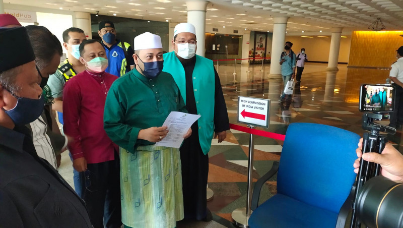 140 NGOs hand memo to Indian High Commission over insult to Prophet Muhammad