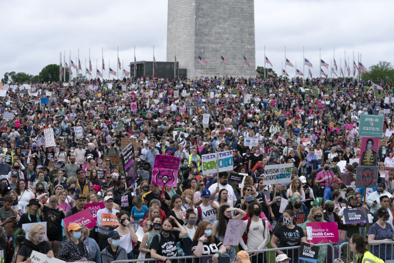 US abortion rights advocates, opponents brace for court decision