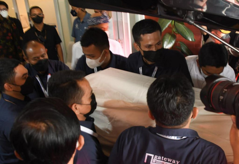 Indonesians mourn governor’s son found dead in Swiss river
