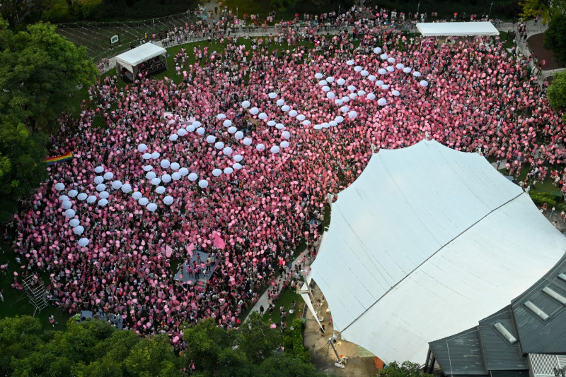 We’re not nuclear, we’re queer: thousands join S’pore gay rights rally