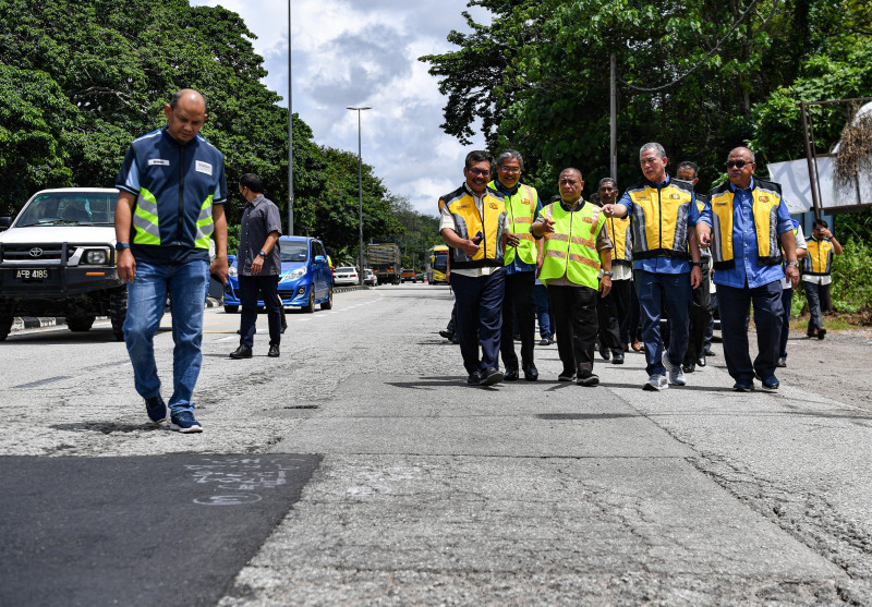 RM3.4 bil needed to repair federal roads across peninsula: works minister