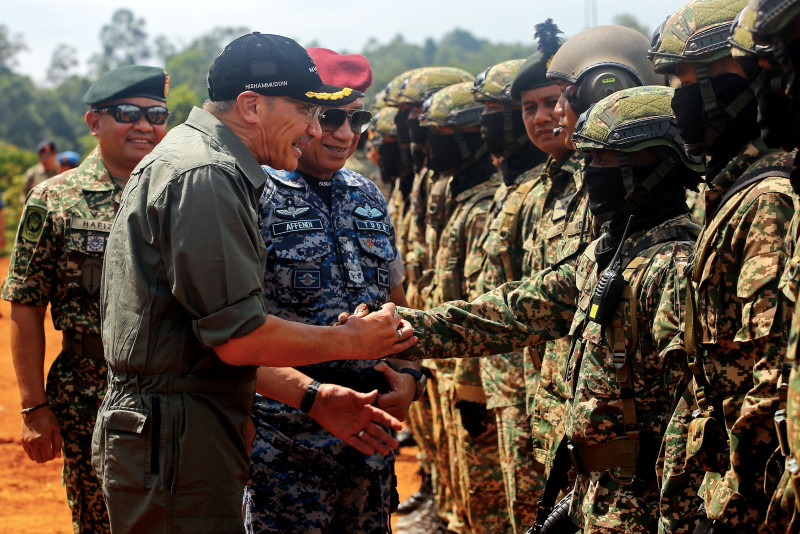 Mindef to establish veggie gardens at military camps for food security: Hishammuddin