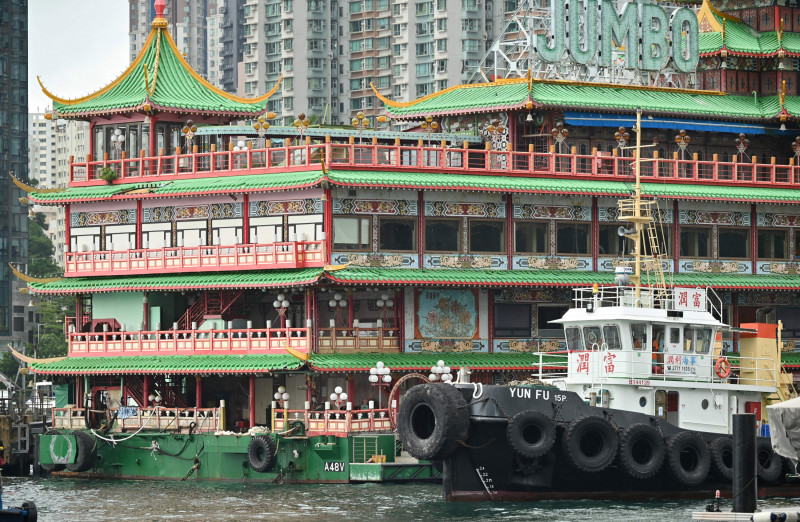Hong Kong’s Jumbo Floating Restaurant sinks in South China Sea