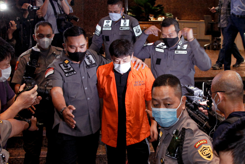 Indonesia deports Japanese fugitive accused of Covid-19 relief fraud