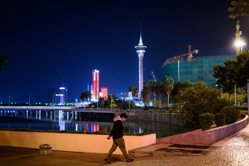 Macau closes casinos, most businesses as Covid-19 outbreak worsens