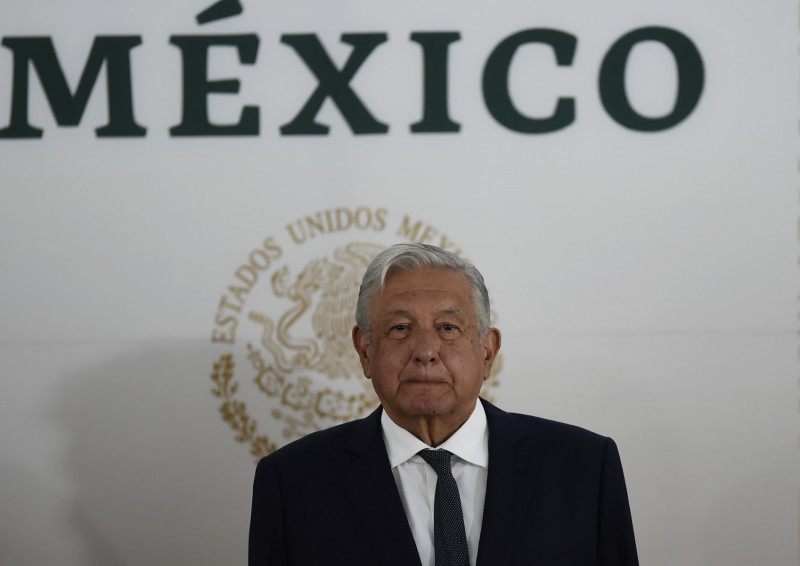 Mexican president under pressure over priest murders
