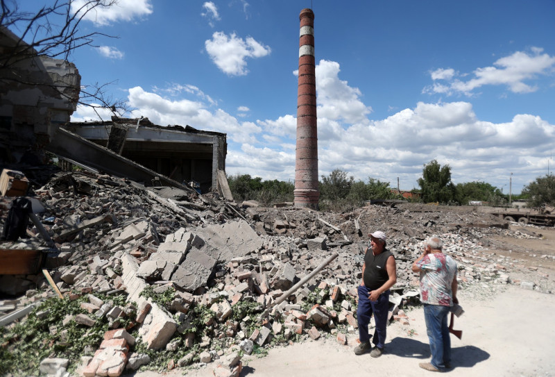 Ukraine reports ‘massive’ attack from Belarus