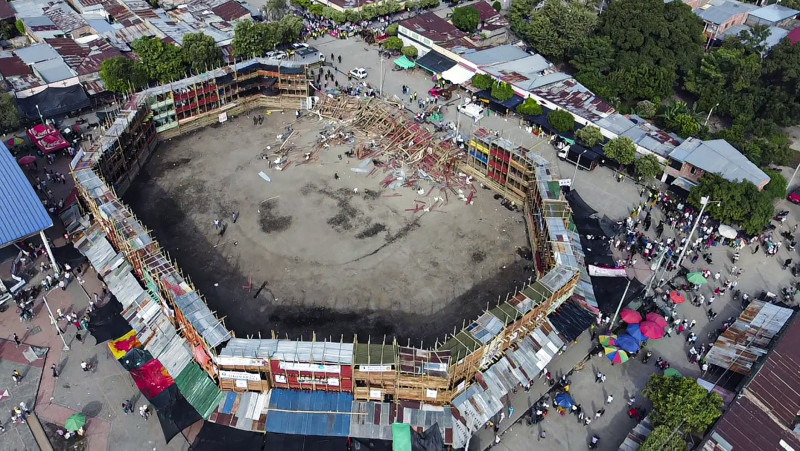 Four dead, dozens hurt as stands collapse in Colombia bullring
