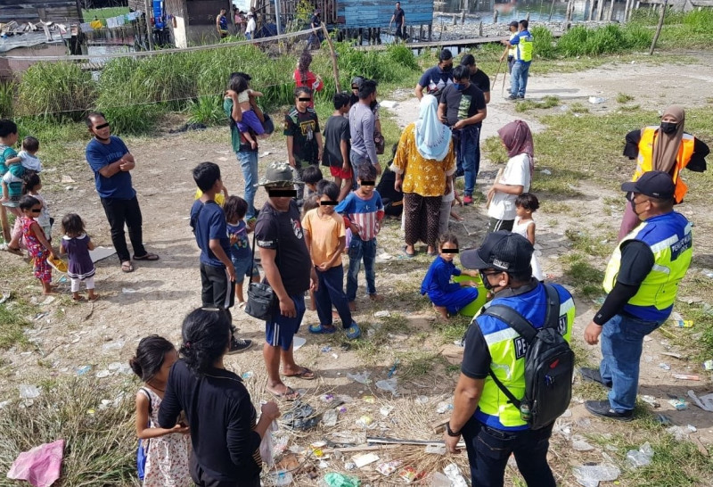 98 illegal immigrants including 53 kids detained in KK