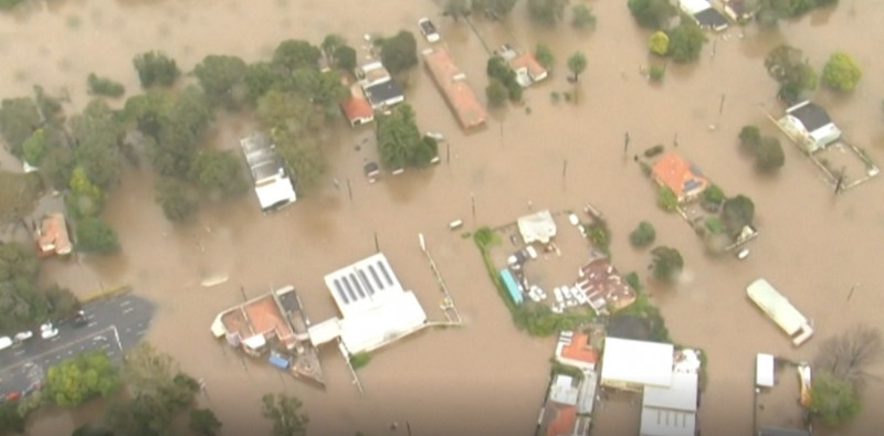 Thousands told to evacuate before ‘life-threatening’ Sydney flood