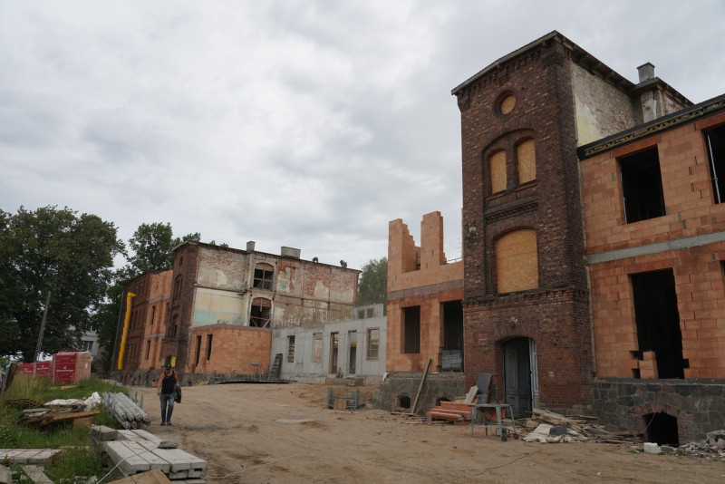 Remains of 8,000 Nazi war victims found in Poland