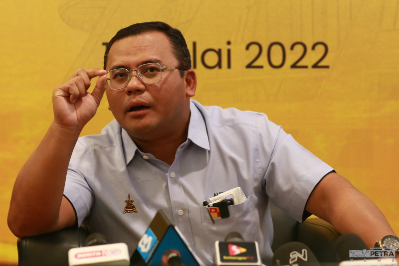 Amirudin cites Bukit Jalil disrepair after Najib’s snipe over Shah Alam Stadium
