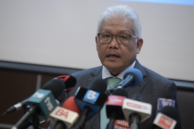Opposition awaits committee ruling before tabling no-confidence motion against PM
