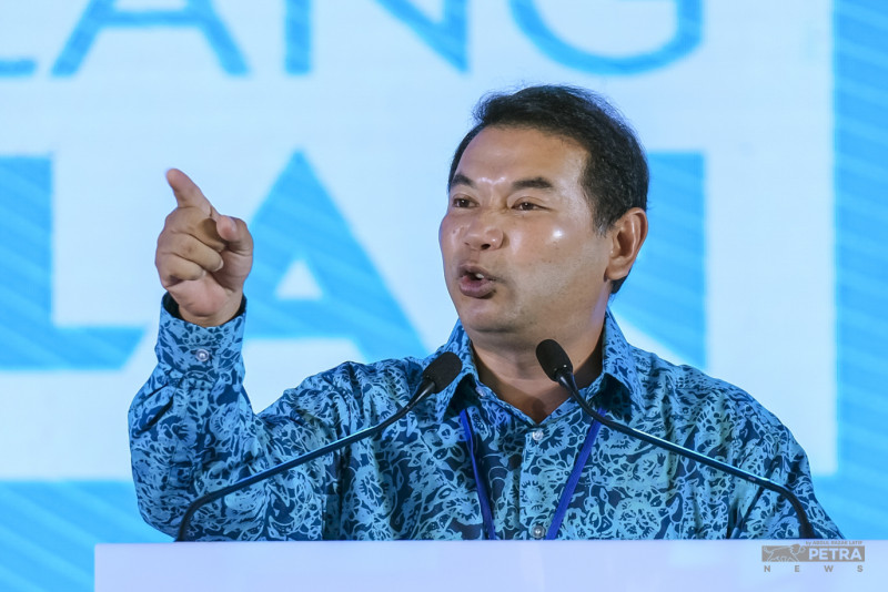 Rafizi: Would a person who steals milk be treated the same as a VIP?