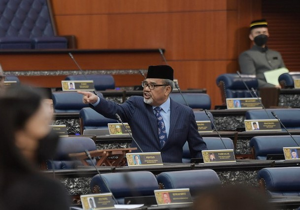 Speaker to discuss action against Tajuddin for swearing in Parliament