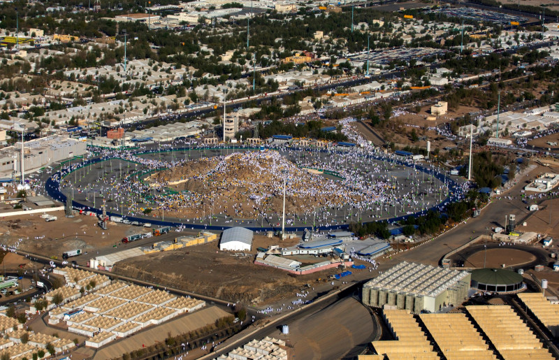 Saudi arrested after Israeli reporter sneaks into Mecca