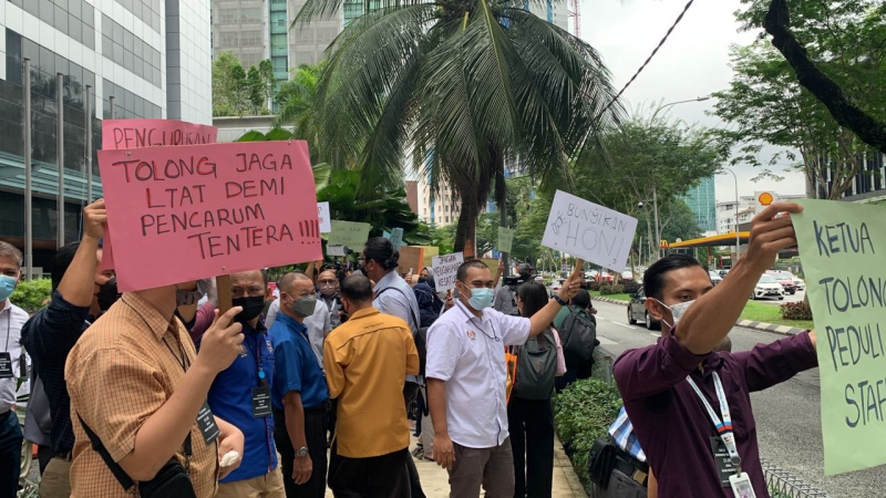 Some LTAT staff to get 36% salary raise after yesterday’s protest