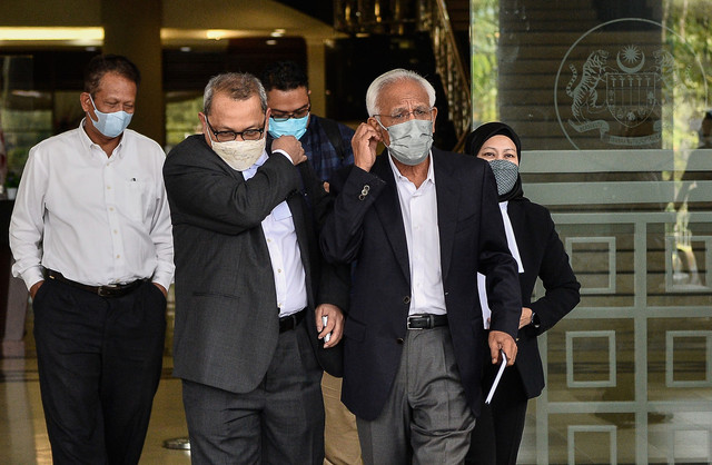 Shahrir Samad received over RM25,000 in monthly allowances as MP: witness