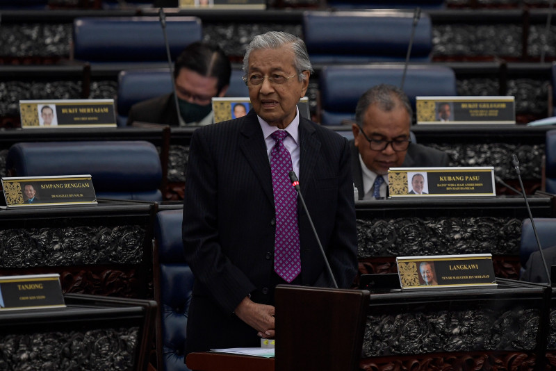 Party-hopping sometimes needed to form majority govt after GE: Dr Mahathir