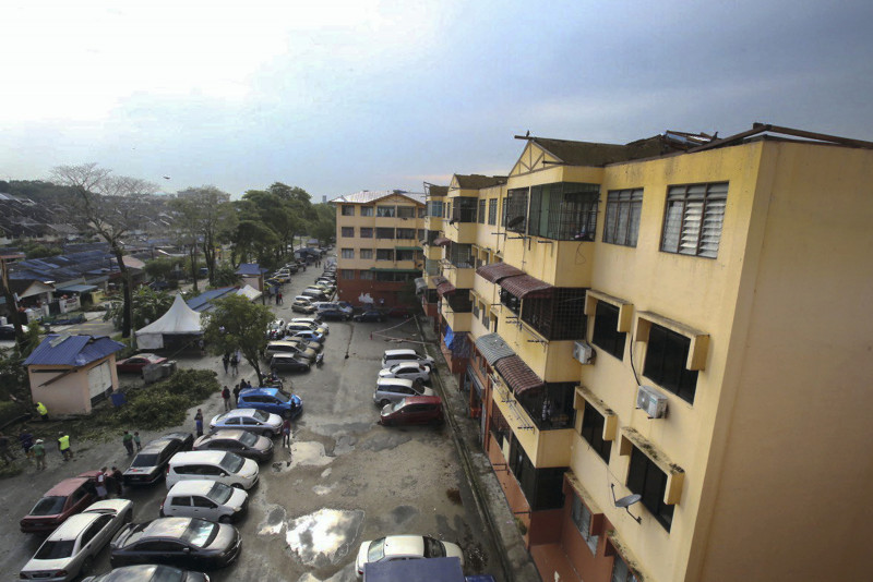 Storm blows away roofs of Johor Jaya flats, 50 families affected