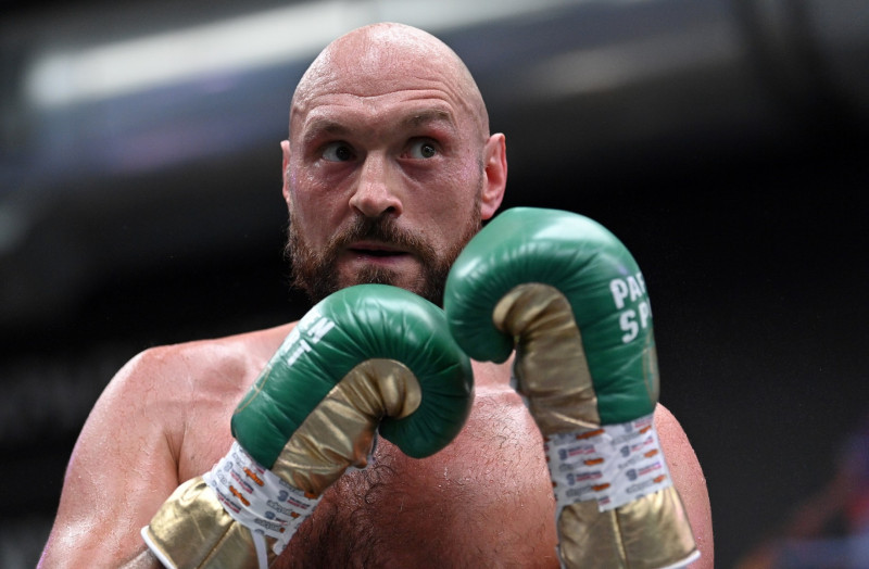 Tyson Fury announces intention to retire from boxing