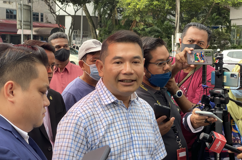 [UPDATED] Police seize Rafizi’s phone in probe into claims on minister’s ‘wife’