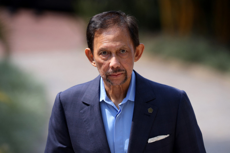 Sultan of Brunei becomes longest-serving monarch after Queen Elizabeth II dies