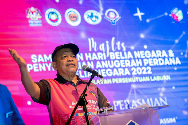 Stop squabbling online, focus on opposition, Shahidan tells Umno