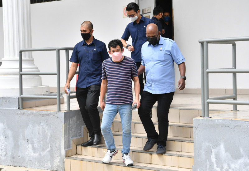 Contractor charged with tweeting offensive posts against civil servants