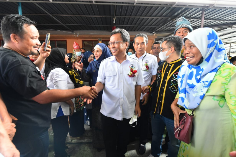 People vote for candidates, not just parties: Shafie Apdal