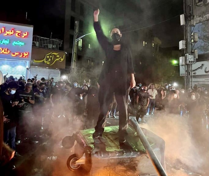 Iranians protest for 10th night, defying judiciary warning