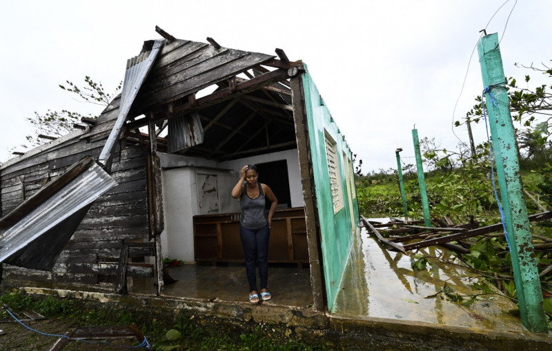 Hurricane Ian sows ‘destruction’ in Cuba, takes aim at Florida