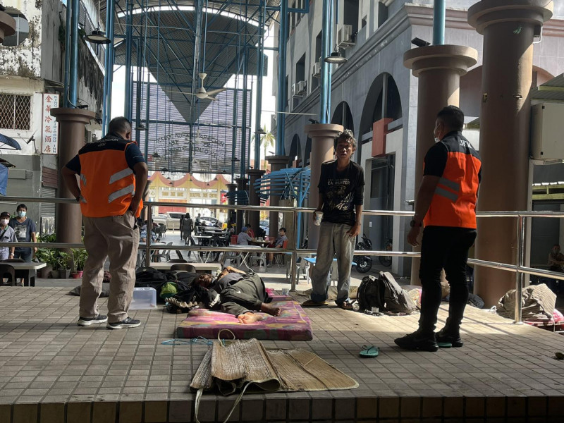 Relevant authorities urged to tackle homelessness in Miri