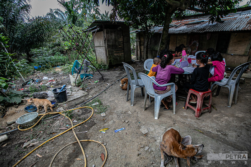 Domestic Trade Ministry drafting policy to raise living standards of the poor
