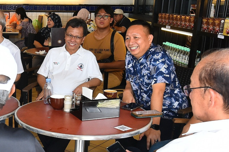 Bersatu’s Wetrom Bahanda seen meeting Shafie
