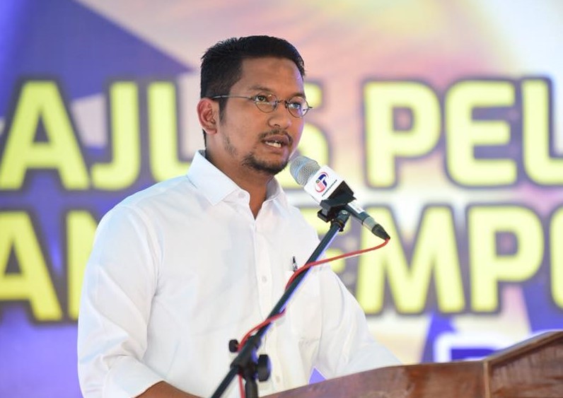 Communists? Johor DAP leader slams PAS for degrading Malay politics