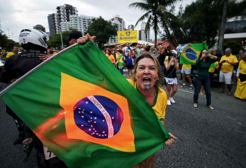 Brazil jersey hostage to far-right politics a month from World Cup