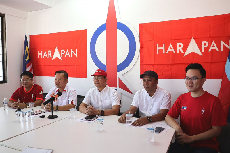 BN’s DPM post ‘carrot’ for Sabah, Sarawak a hollow gesture: DAP man