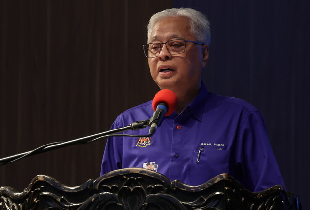 Efficient governance, Keluarga Malaysia unity spur country’s emergence from crises: PM