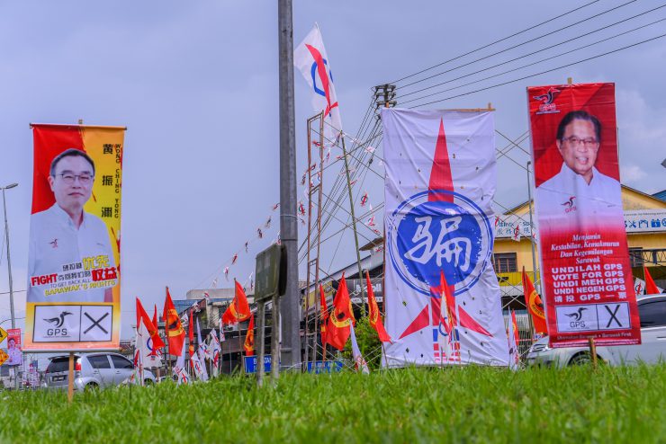GE15: Sarawak DAP’s Alice Lau lodges EC report over defaced posters