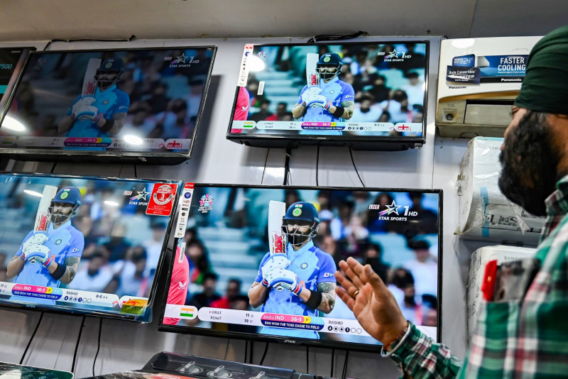 T20 World Cup: heartbreak for India fans after England thrashing