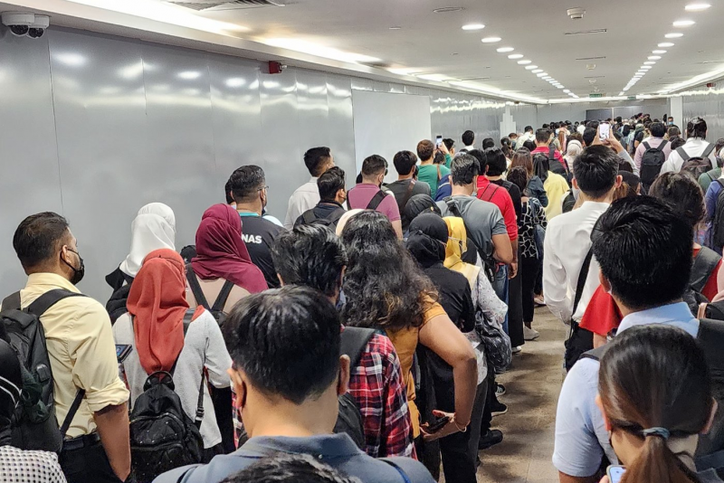 LRT woes return a day after Kelana Jaya line restored