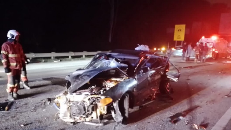 Crash near Sg Buloh kills two, injures six