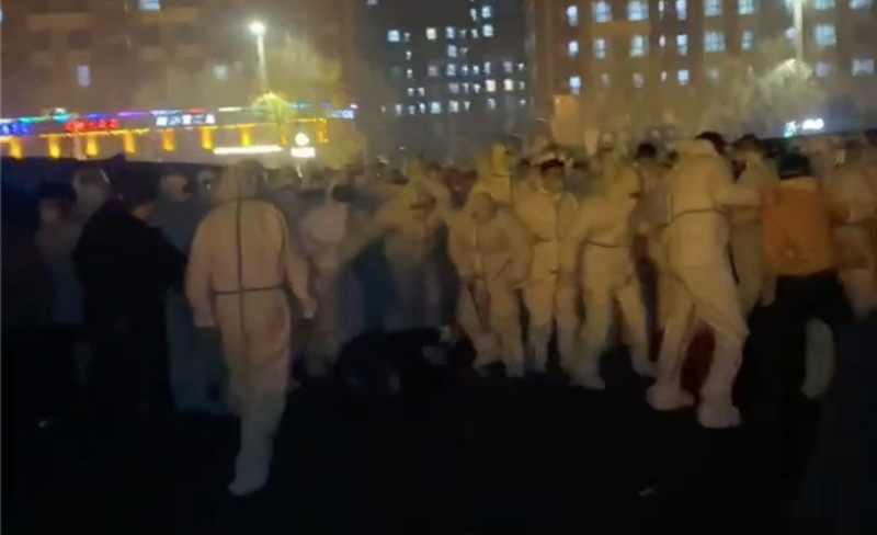 Covid-19 protests erupt at largest iPhone factory in China