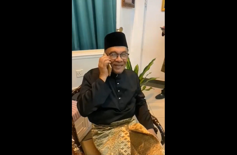 Jokowi calls to congratulate Anwar